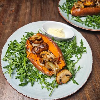 Ofensüßkartoffeln mit Pilzen und Knoblauch-Mayo