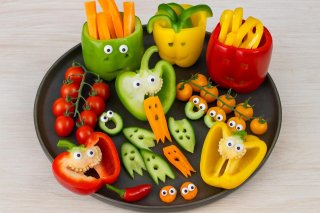 gruselige Obst und Gemüse Snacks