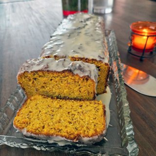 Möhrenkuchen mit Orangen
