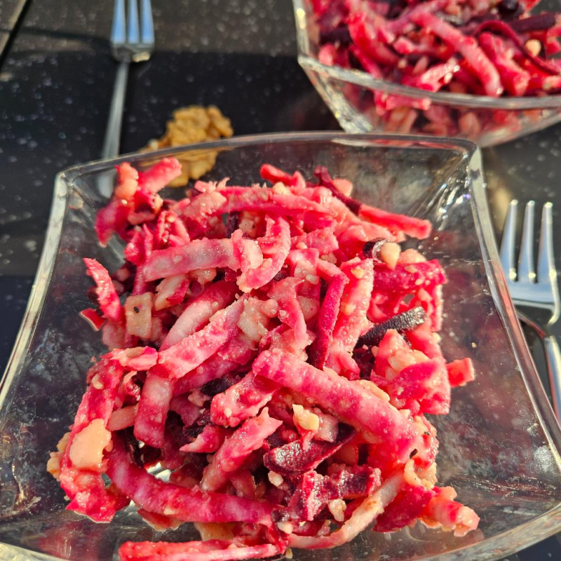 Ringelbete Rohkost mit Apfel