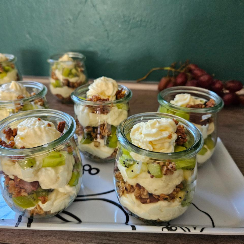 Kiwi-Mascarpone Dessert im Glas