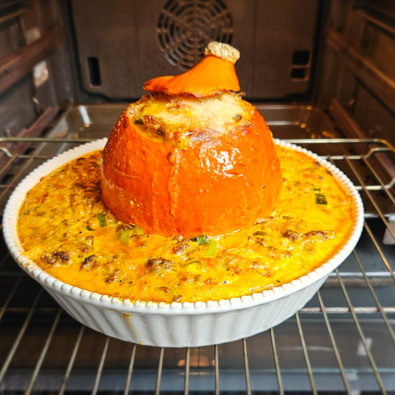 Hokkaido Kürbis gefüllt m. einer Reis-Hackmischung