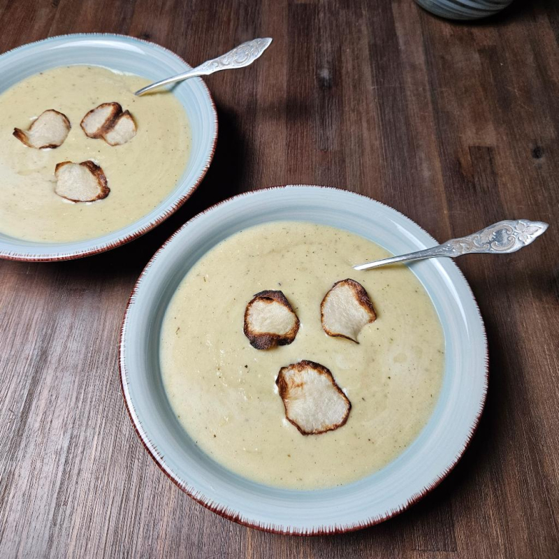 Schwarzer Rettich Cremesuppe