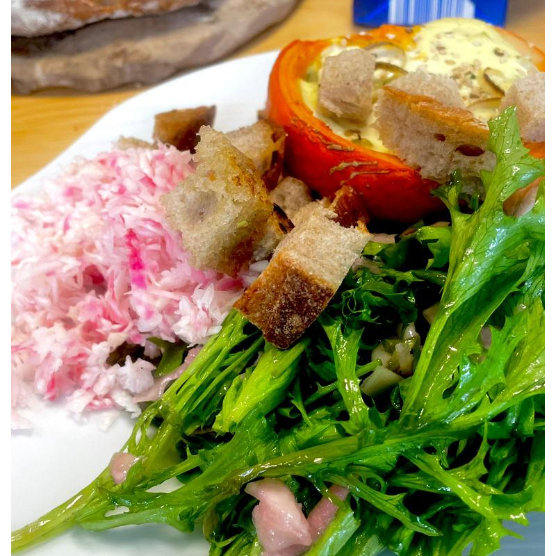 Coleslaw mit Ringelbete und Essig-Öl-Dressing