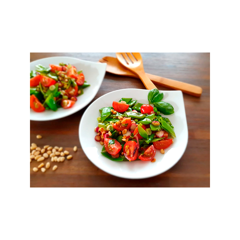 Zuckerschoten Salat mit Kirschtomaten und Lauchzw.